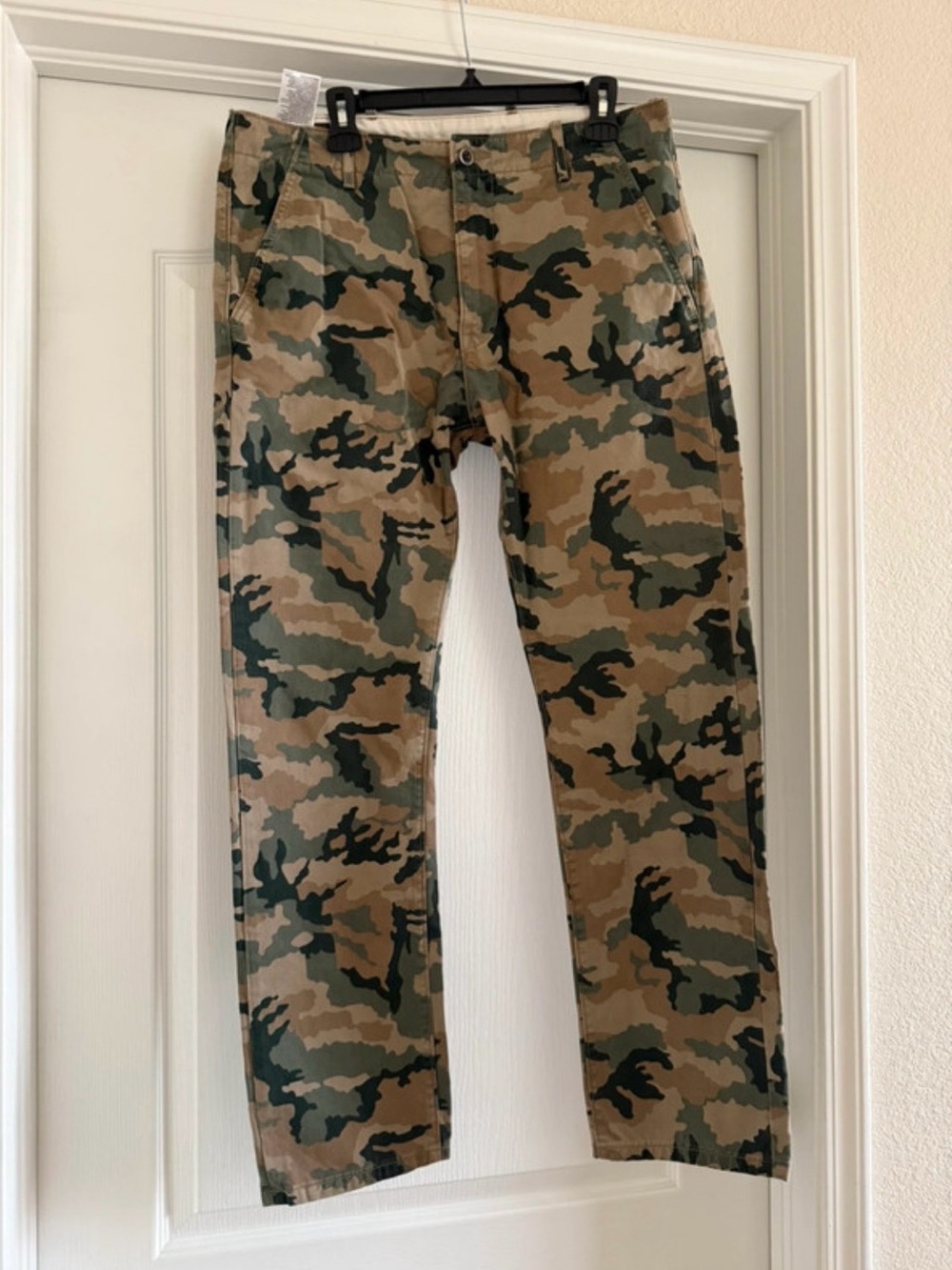 Levi's Cream Canvas Pants with Green Accent